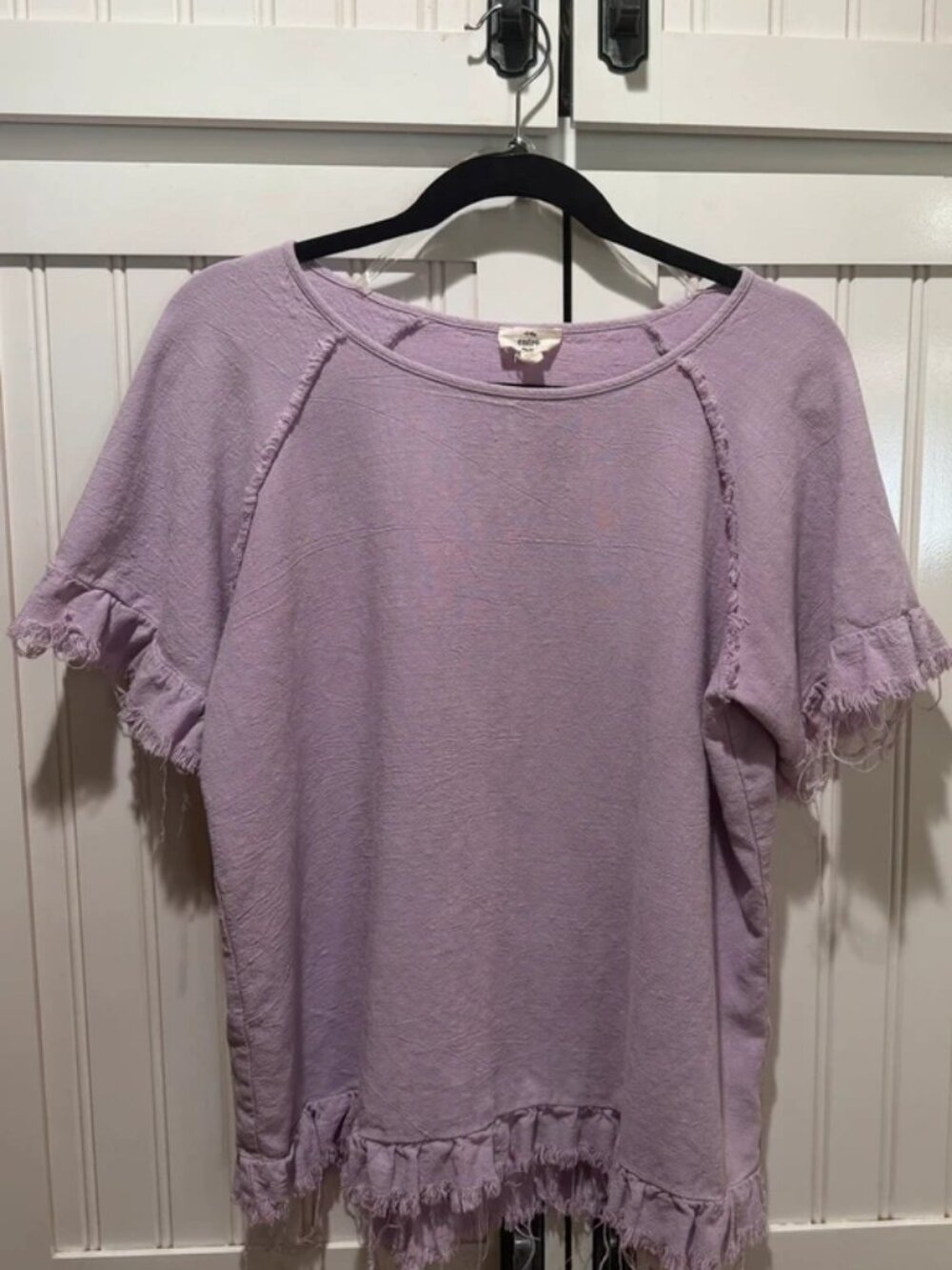 Entro Lavender Frayed Ruffle Top Short Sleeve Size Large